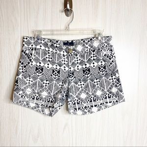 American Eagle Black and White Pattern Shorts